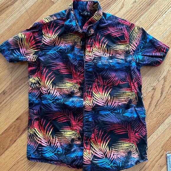 Treasure and bond button shirt - Picture 1 of 2